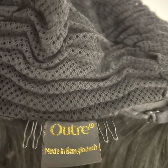 Outre Bob Wig, Middle Part, Color:1, Style:Ryan - Picture 11 of 13